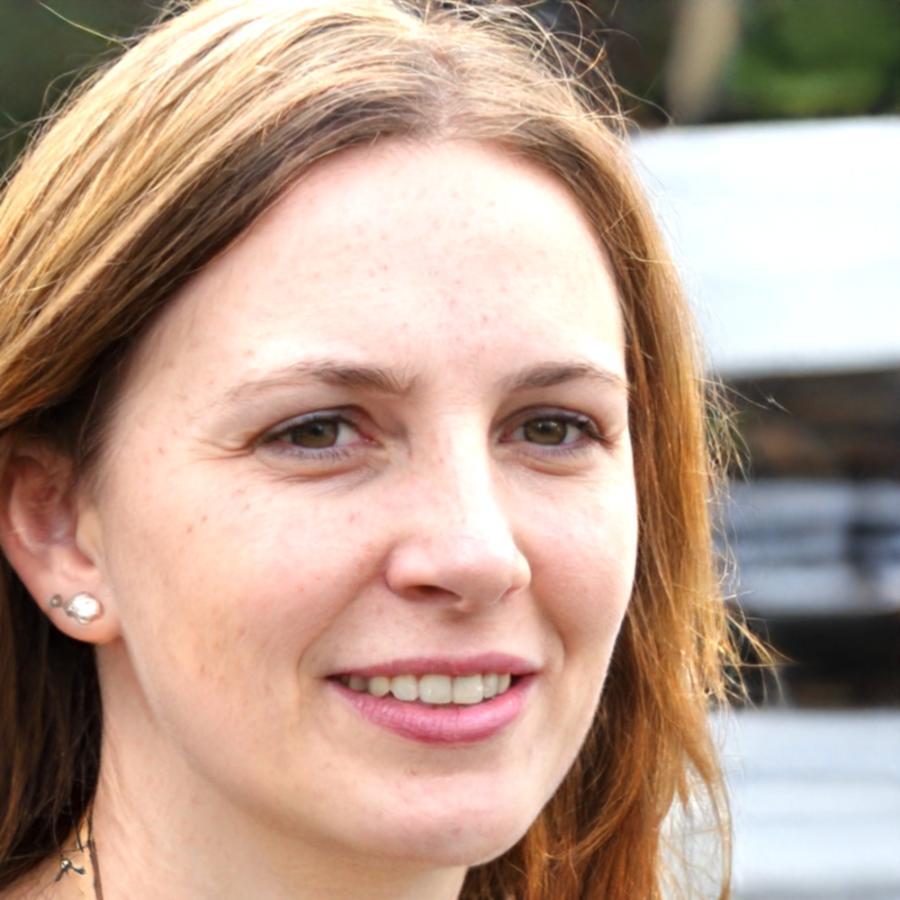 Lisa Müller, Program Graduate